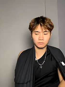 Snapshot of Juhone chatting on 11.24.25 Juhone online show from 11.24.25