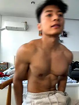 Snapshot of Carloskls1102 chatting on 11.22.25 Carloskls1102 online show from 11.22.25