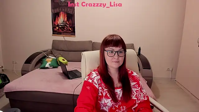 Snapshot of Foxy-lady chatting on 02.17.25 Foxy-lady online show from 02.17.25