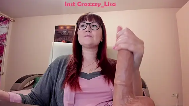 Snapshot of Foxy-lady chatting on 03.22.25 Foxy-lady online show from 03.22.25