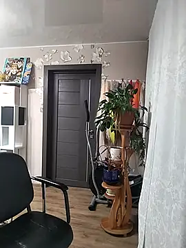 Snapshot of Foxy-lady chatting on 11.13.25 Foxy-lady online show from 11.13.25