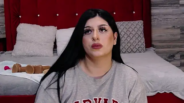 ElizaaBelucci online show from 11.21.25