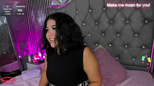 Amanda Mooree online show from 05.22.26