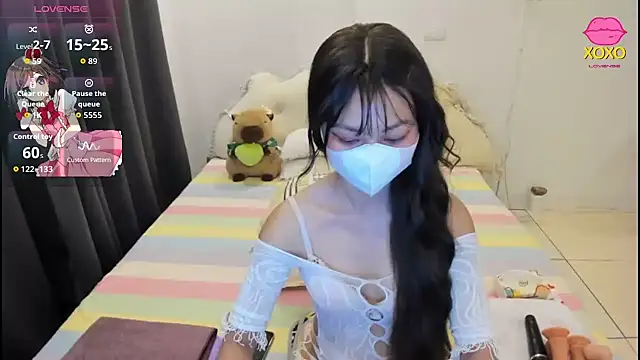 Teahyee online show from 05.04.26