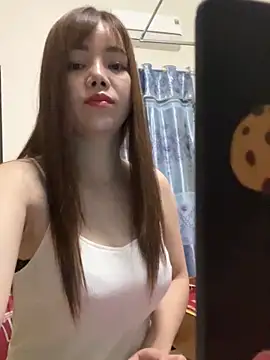 Miumiu95x online show from 12.03.25