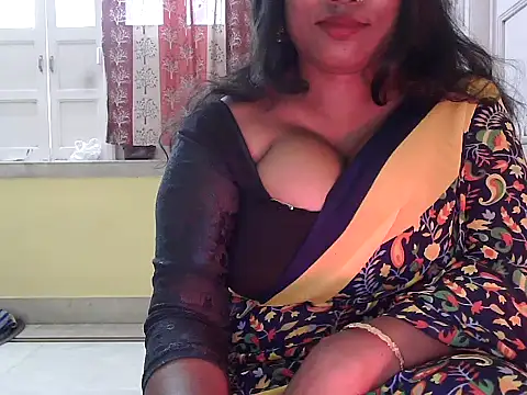 Snapshot of Tanu_Bengali chatting on 11.24.25 Tanu Bengali online show from 11.24.25