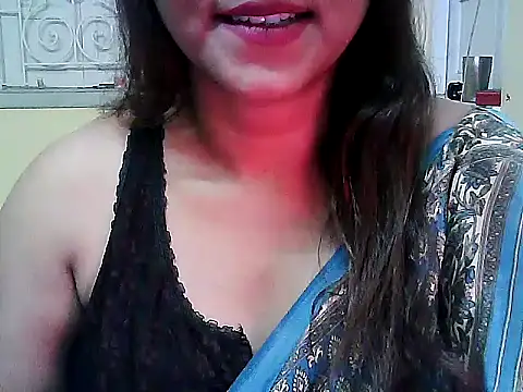 Snapshot of Tanu_Bengali chatting on 12.15.25 Tanu Bengali online show from 12.15.25