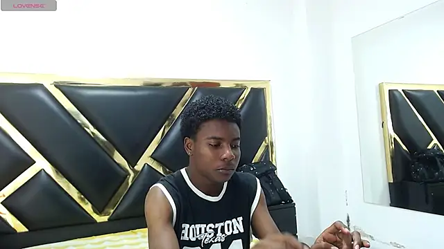 NoahJhonson69 online show from 04.24.26