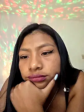 Snapshot of GabySpanic12 chatting on 12.03.25 GabySpanic12 online show from 12.03.25