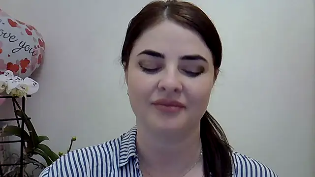 Snapshot of Darkroseq chatting on 03.21.26 Darkroseq online show from 03.21.26