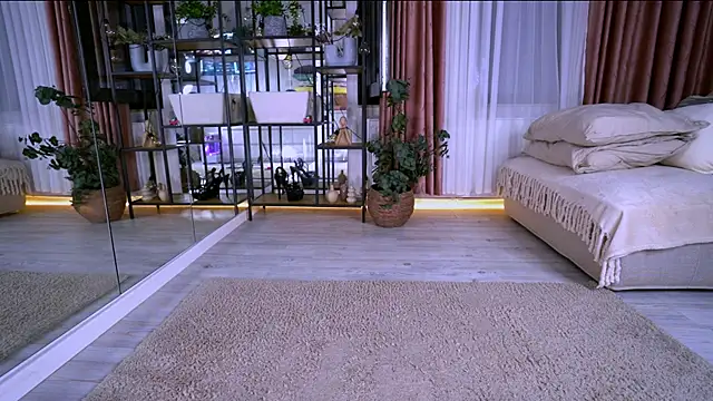 oh M God online show from 07.12.26