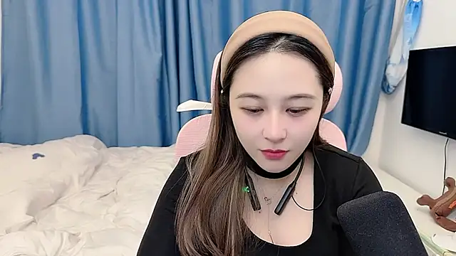 TTtia  online show from 12.14.25