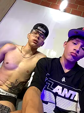 Snapshot of Handsome_boys69 chatting on 12.05.25 Handsome boys69 online show from 12.05.25