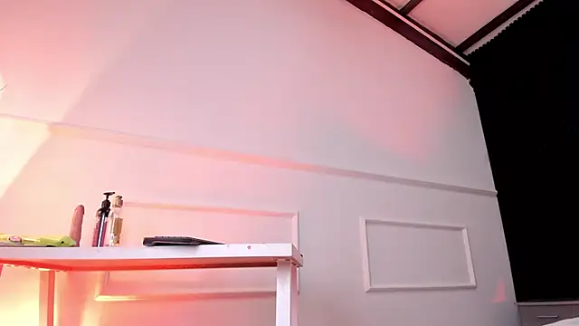 Sienarosewood online show from 02.06.26