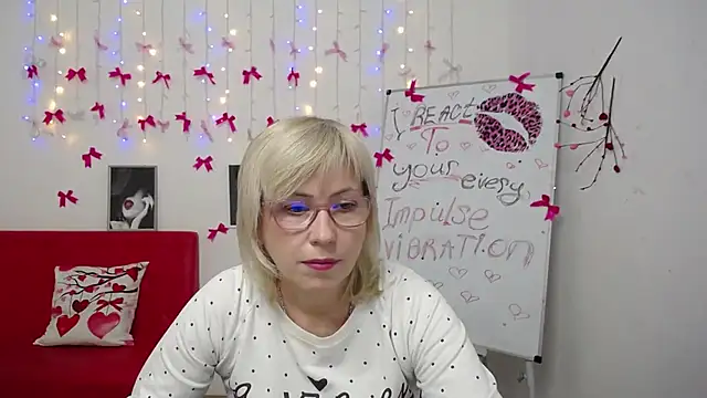 Snapshot of LaurenWishy chatting on 03.06.26 LaurenWishy online show from 03.06.26