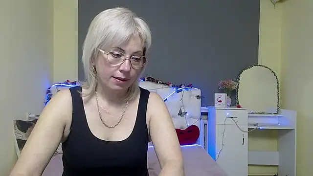 LaurenWishy online show from 04.28.26