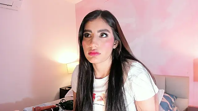 Snapshot of IsabelaStefano chatting on 04.10.26 IsabelaStefano online show from 04.10.26