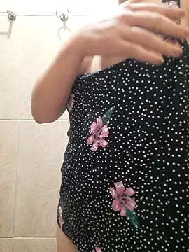 Bruninhahot86 online show from 11.19.25