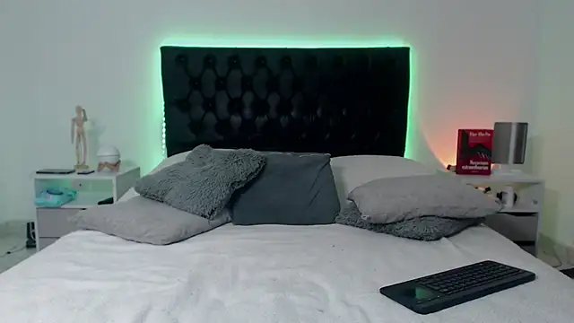 ray Weeed online show from 11.29.25