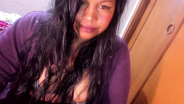 ebonycamelia online show from 06.04.26