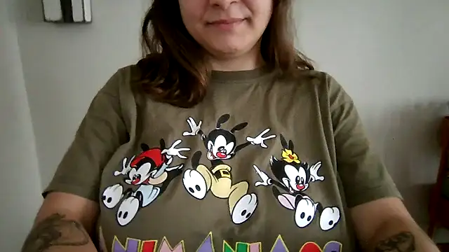 Snapshot of xxxluana chatting on 12.14.25 xxxluana online show from 12.14.25