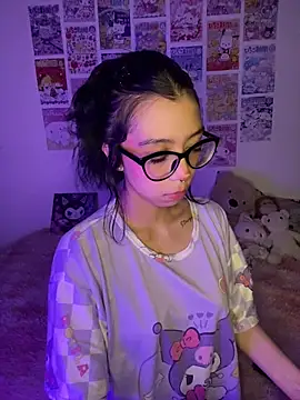 Valen-Foxx1 online show from 12.15.25