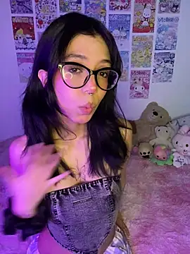 Valen-Foxx1 online show from 12.21.25