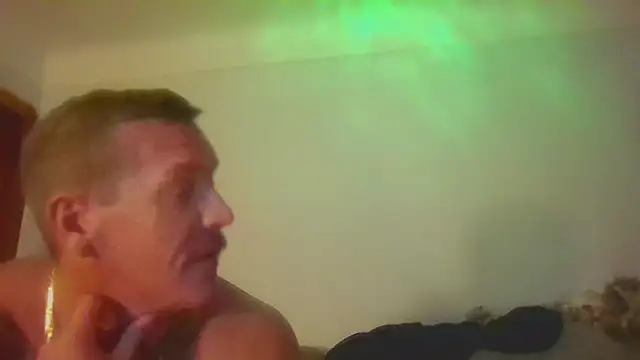 Snapshot of LuxeLoverZ chatting on 11.19.25 LuxeLoverZ online show from 11.19.25