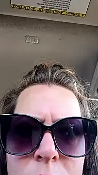 whitecream88 online show from 12.15.25