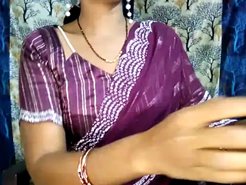 Sassy Shanvi online show from 12.17.25