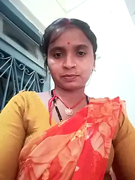 Snapshot of Hot_erion chatting on 11.23.25 Hot erion online show from 11.23.25