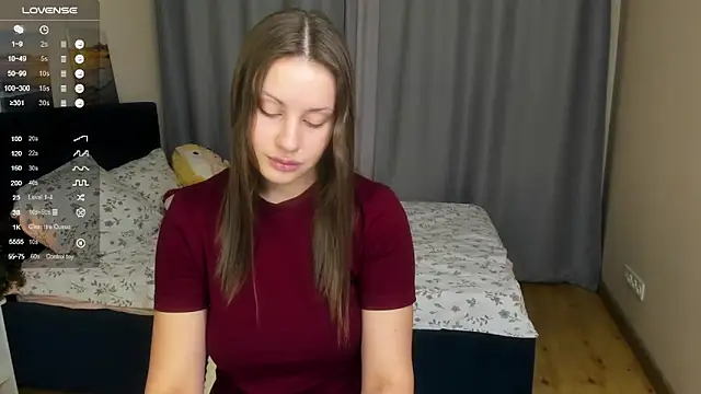 Snapshot of TracyCrawford chatting on 12.14.25 TracyCrawford online show from 12.14.25