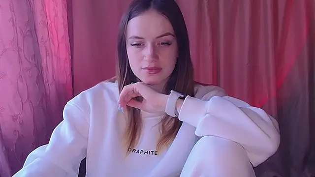 Illa May online show from 03.09.26