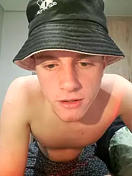 Snapshot of Tinny_Twink_RSA chatting on 11.19.25 Tinny Twink RSA online show from 11.19.25