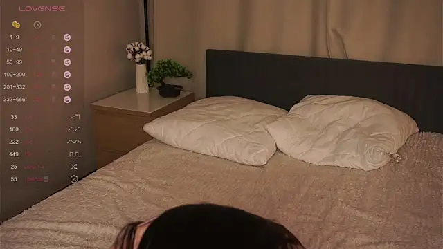 Snapshot of LeeHartrick chatting on 12.04.25 LeeHartrick online show from 12.04.25