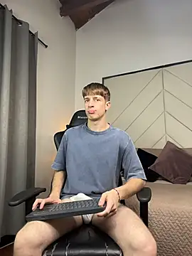 Snapshot of Ostin_Saints chatting on 11.26.25 Ostin Saints online show from 11.26.25