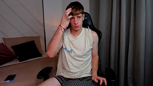 Snapshot of Ostin_Saints chatting on 11.30.25 Ostin Saints online show from 11.30.25