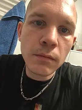 Spielzeugtwink online show from 07.04.26