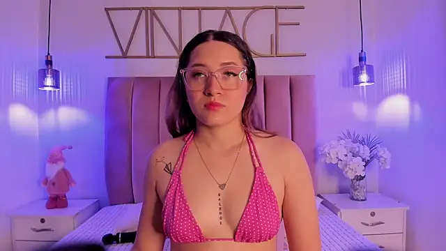 LeiahBlonde online show from 12.04.25