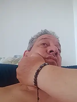 Snapshot of jorgerove76 chatting on 11.20.25 jorgerove76 online show from 11.20.25