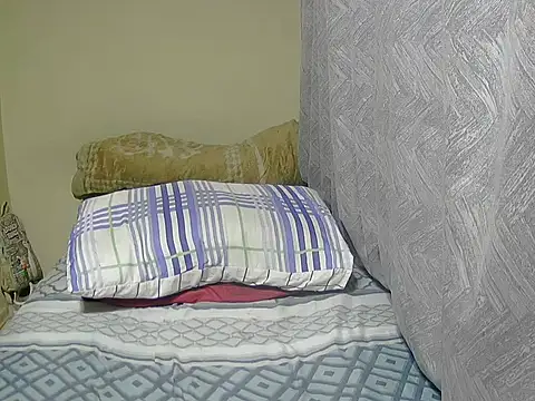 PregiiCaramellxx online show from 11.23.25