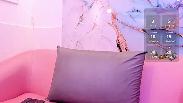 Snapshot of violeta_vins chatting on 11.20.25 violeta vins online show from 11.20.25