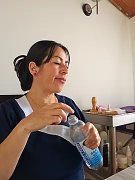 Snapshot of JustSamantha_ chatting on 12.05.25 JustSamantha online show from 12.05.25