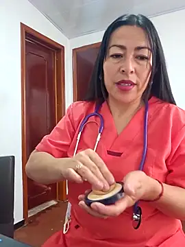 JustSamantha  online show from 12.19.25