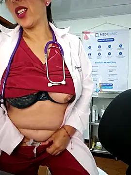 JustSamantha  online show from 02.10.26