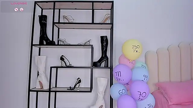 Amira-Zahra online show from 06.27.26