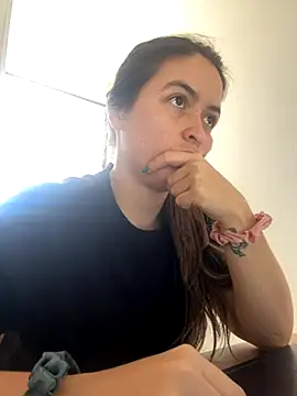 Snapshot of Little__Danni1 chatting on 12.01.25 Little Danni1 online show from 12.01.25