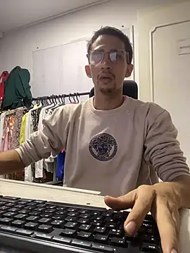 charlie bass online show from 12.04.25