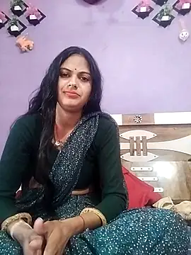 Snapshot of Yt_kinjal chatting on 12.16.25 Yt kinjal online show from 12.16.25
