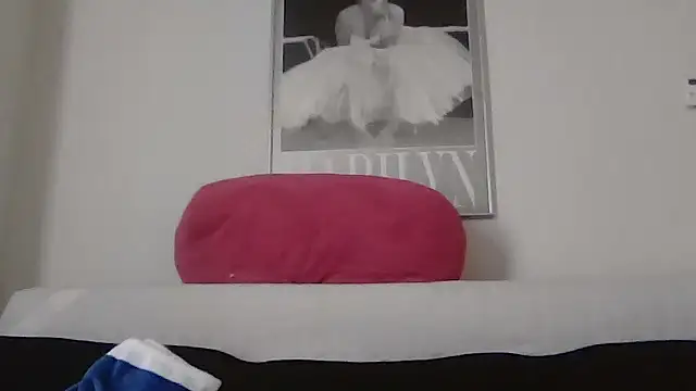 cryptokimgirl online show from 03.01.26